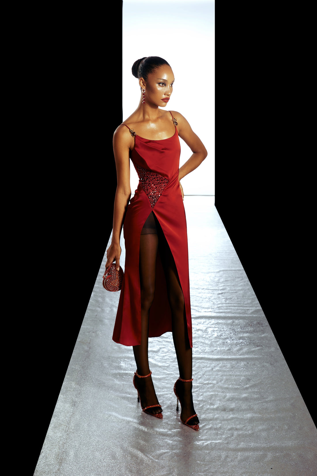 Silk Emdroidery Sequin Midi Dress