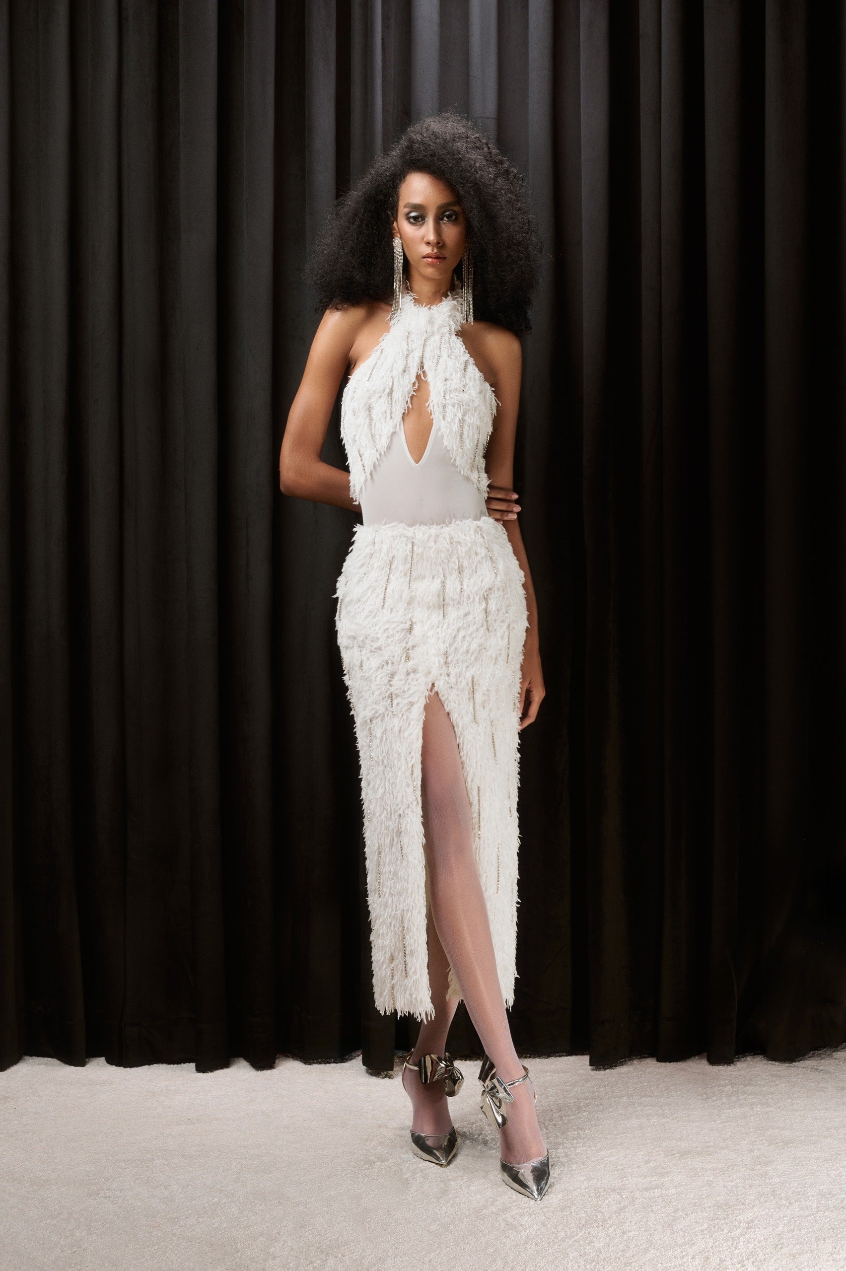 WHITE FUR CUT OUT MIDI SKIRT – LASSY VIETNAM